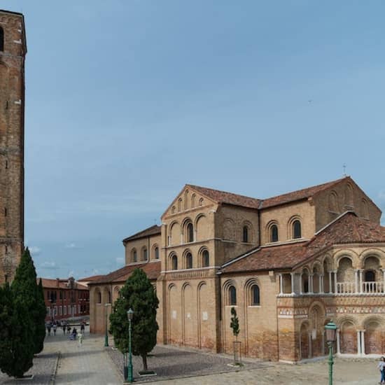 Murano e Burano: Tour guidato in barca da Murano con fabbrica di soffiatura del vetro Stazione di Venezia Santa Lucia