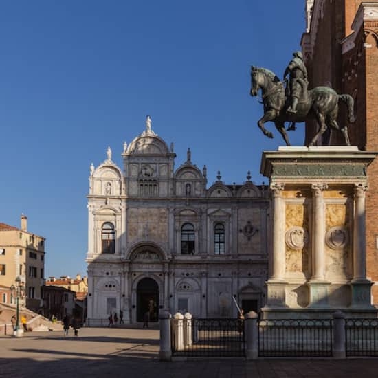 Venezia nascosta: L’insolito tour a piedi e il giro in gondola S. Marco